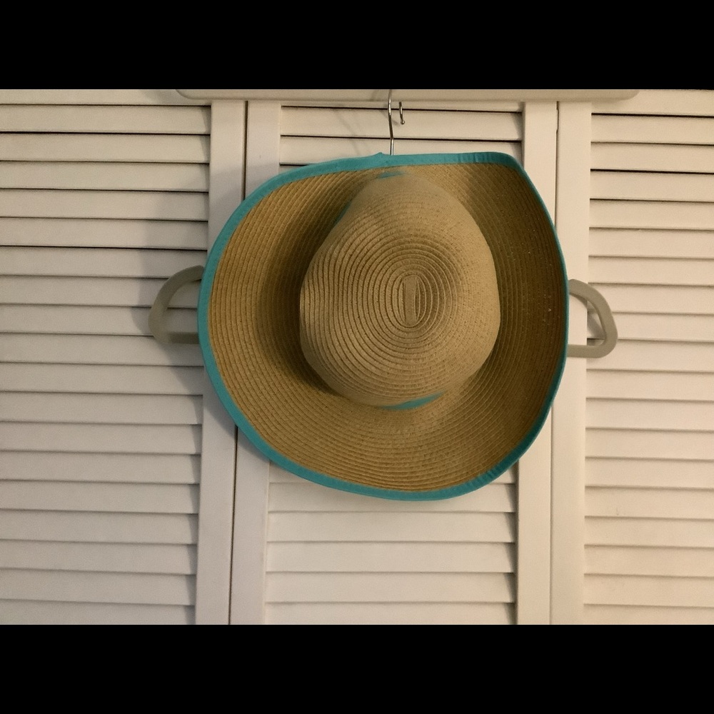 Straw hat